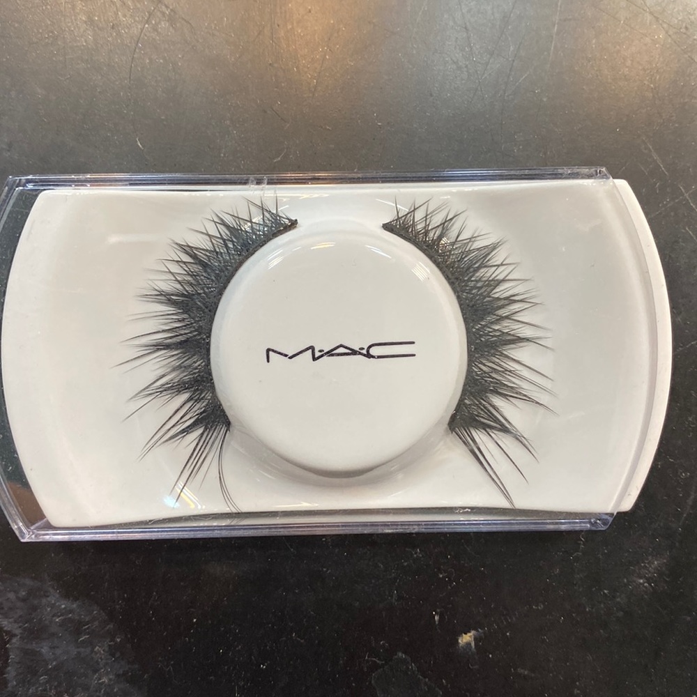 Mac fake eyelashes